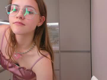 girl
        dream_beam cam image #5963400