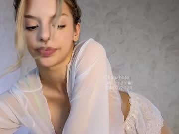 girl
        lesi_moonie cam image #4517925