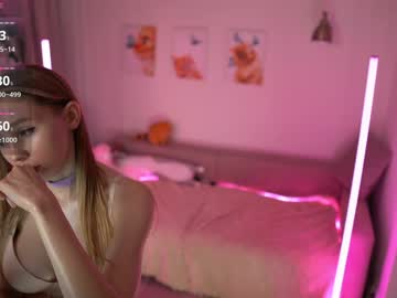 girl
        avroramy cam image #5670917