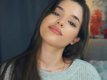 girl
        zarabeamer cam image #6770176