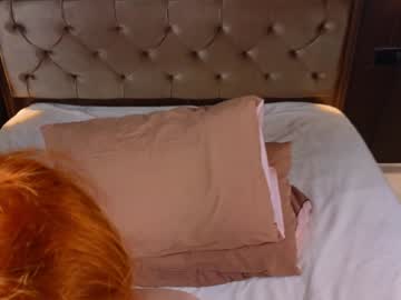 girl
        chloe_rizzi cam image #4286303