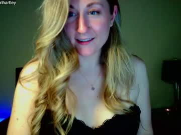 girl
        brihartley cam image #862155
