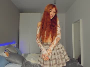 girl
        jennifer_ewans cam image #1431579