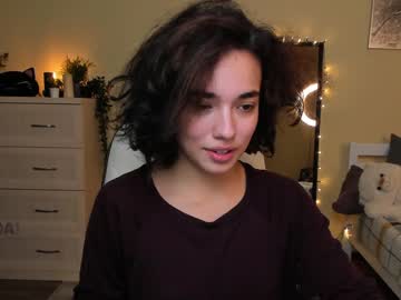 girl
        ella_flar_ cam image #59253