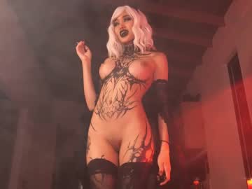 girl
        goth_dolll cam image #3389774