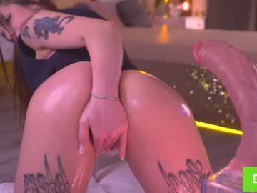 girl
        deeptalkss_ cam image #6329744