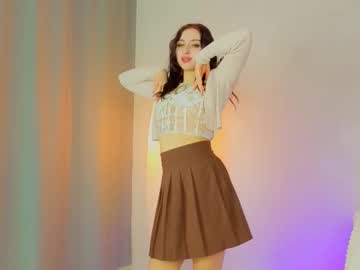 girl
        okeanika cam image #6063723