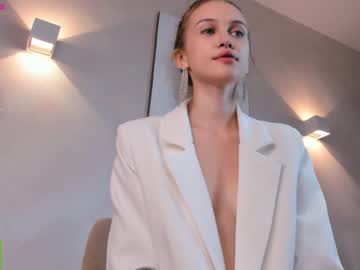 girl
        darling_dreamer cam image #2113150
