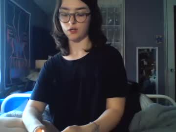 girl
        soursou cam image #3946663