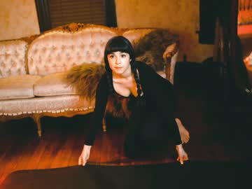 girl
        ingennui cam image #1364772