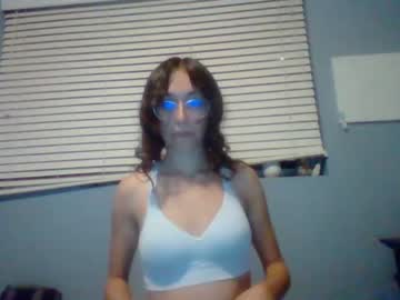 girl
        babysami cam image #2693772