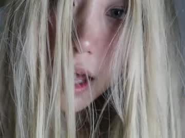 girl
        wendy_daniela cam image #3840905