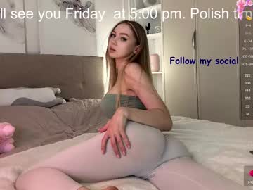 girl
        avroramy cam image #6728481