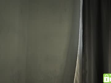 girl
        tessarosse_ cam image #1538211