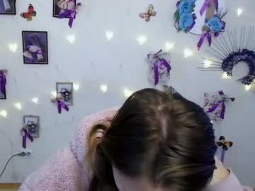 girl
        shy_cute_emma_ cam image #129731