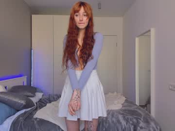 girl
        jennifer_ewans cam image #1437955