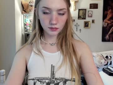 girl
        eve003300 cam image #4314691