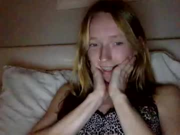 girl Lovely Nude Webcam Girls And Couples with littlee_redd