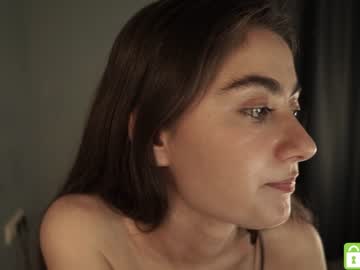 girl
        tessarosse_ cam image #1489886