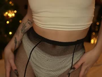 girl
        severs_enigma cam image #5872980
