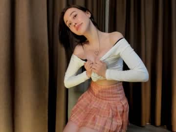 girl
        pitajensen cam image #1066289