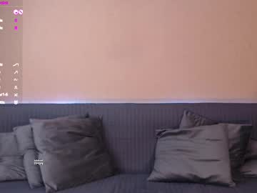 girl
        anna_bonbon cam image #6515104