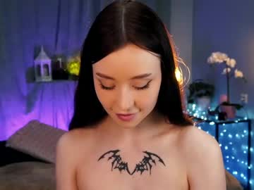 girl
        ella_knockers_xl cam image #972807