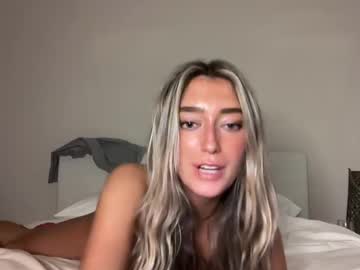 girl
        bigbootybrooks cam image #6792203