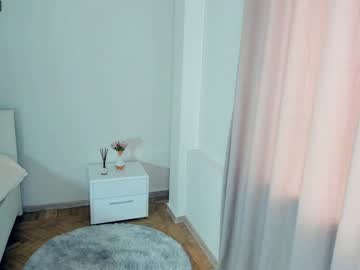girl
        starry_skyy cam image #2027001