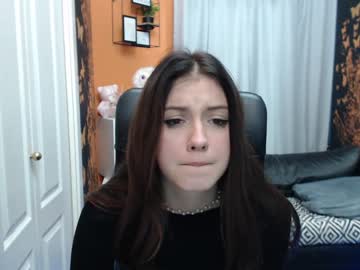 girl
        its_rachel cam image #281836