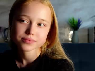 girl
        gemmabrabazon cam image #4420395