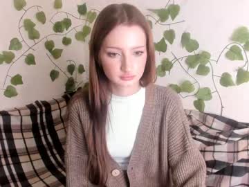 girl
        leannasweets cam image #3089316