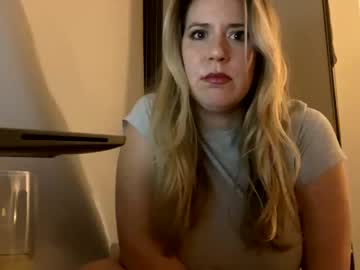 girl
        chitowngal11 cam image #308805