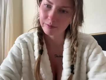 girl
        addiebauer cam image #5897607