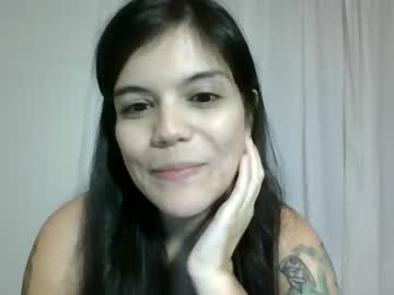 girl
        moonghosts cam image #2161506