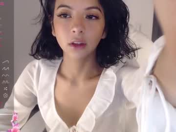 girl
        babby_girl_ cam image #4821034
