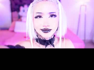 girl
        goth_dolll cam image #3110353