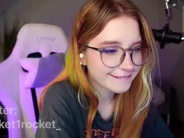 girl
        pocketrocket_ cam image #1593298