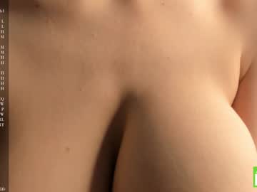 girl
        margarethowell cam image #5762487
