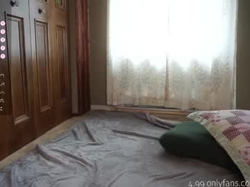 girl
        remibliss cam image #4896483
