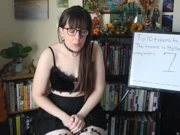 girl
        ellynaomi cam image #5247303