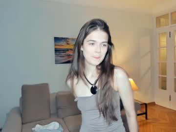 girl
        look_my_passion cam image #2750097