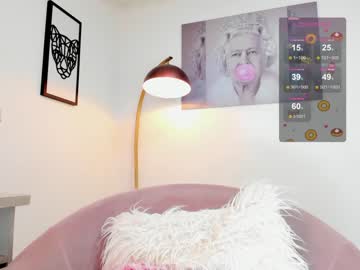 girl
        missniley cam image #3717292