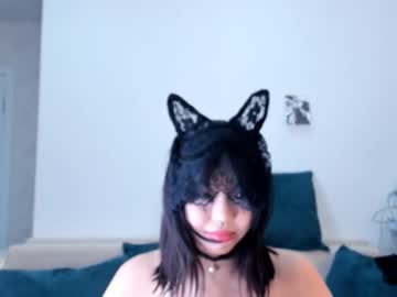 girl
        luv_yuna cam image #6616359