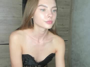 girl
        shinnyeyes cam image #2093029