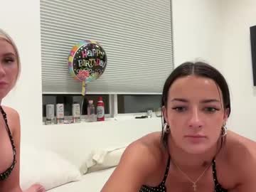 girl
        delaneywaters cam image #6386237