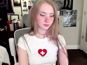 girl
        eve003300 cam image #6426679