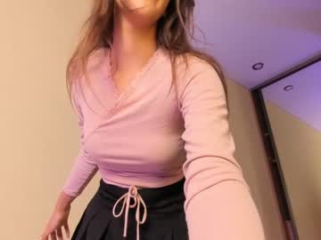 girl
        mariafrye cam image #48323