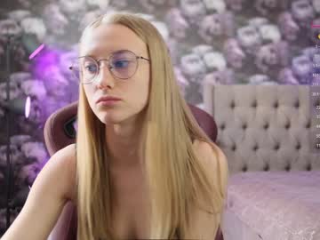 girl
        angeellina cam image #1783336