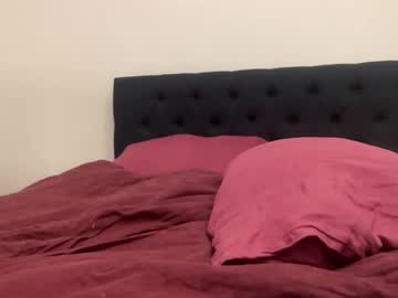 girl
        sarahjupiter cam image #4517621
